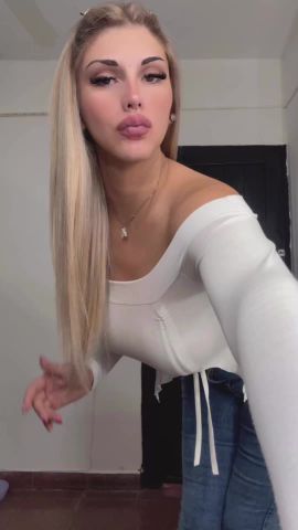 Nicole J