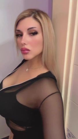 Nicole J