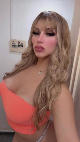Nicole J