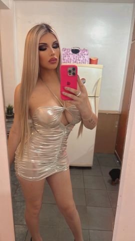 Nicole J