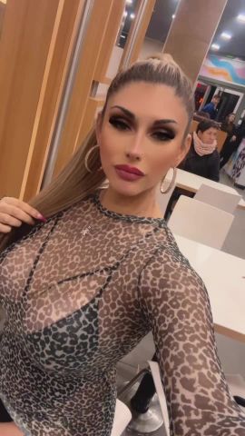 Nicole J