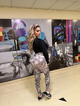 Nicole J