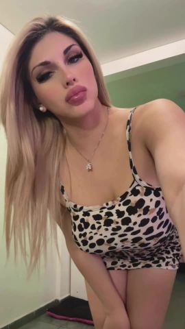 Nicole J