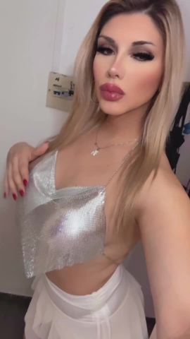 Nicole J