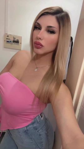 Nicole J