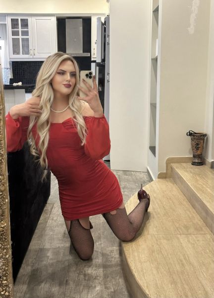 Hello gentlemen, I am Hilal, I am a 24-year-old blonde Turkish transsexual. I meet in my own luxury apartment and I can be active and passive without any problems. I am very careful as I treat everything that happens to us as our private area.
 I have a 17cm gift for you.
For detailed information, contact us via WhatsApp.
+90 0554 748 19 24