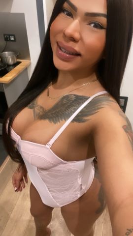 Erika salop