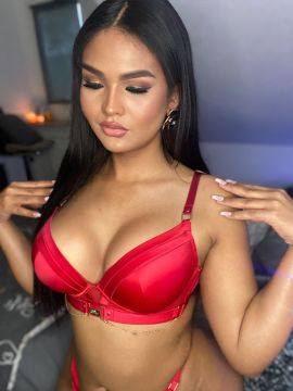 Alejandra Vip