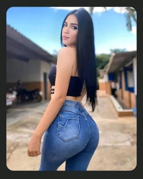 Hola soy Valerie escalante una chica adactada a todo tipo de plataformas ven y disfruta de un hermoso cuerpo con ganas de cumplir todo tus fantasias recién llegada a la isla de margarita e