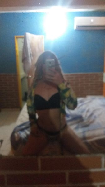 Hola soy sabri una chica totalmente complaciente dispuesta a disfrutar de un buen sexo cumplo fetiches morbo y fantasia me gusta disfrutar de lo mas rico que es el sexo