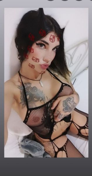 I am an exclusive premium level escort  my name is Maddyson This is my personal bio enjoy my pictures.
With me, you will have the best time, you will not regret it, I am a beautiful young trans woman with surgery, with soft tanned white tattooed skin, I am a dog. I am your delicious dog, come and enjoy my body, let's enjoy pleasure, don't miss a delicious evening with a beautiful ragazza, the most bitchy in my city for a few days in your area, write to me on WhatsApp I am a very neat girl and I expect clients who are the same.I am a serious girl, I have values and I love romantic, tender, hot, generous and serious men. 
a few days in your area, 
write to me on WhatsApp  or SMS