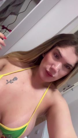 Luisa Blonde
