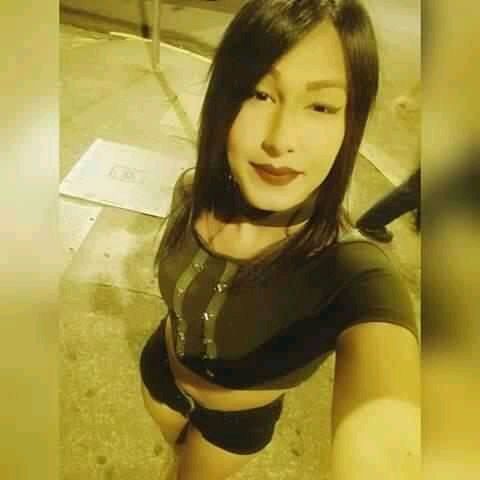 Hola soy una niña trans súper femenina y cariñosa mis amores soy versátil me gusta y disfruto de los dos roles y súper complaciente también tengo servicio virtual contenido y videollamada