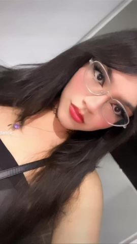 Ari Flores