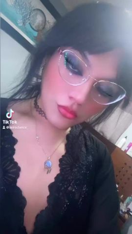Ari Flores