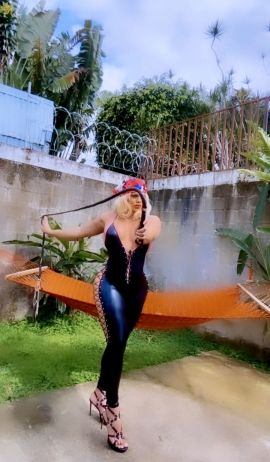 Domina Karah Darosa