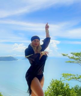 Domina Karah Darosa
