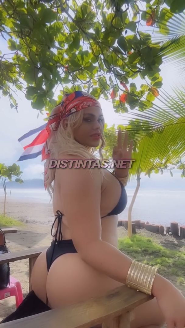 Domina Karah Darosa