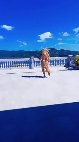 Domina Karah Darosa