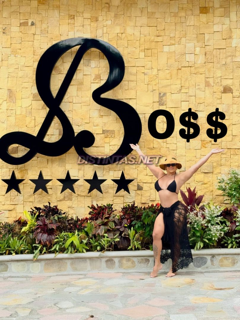 Domina Karah Darosa