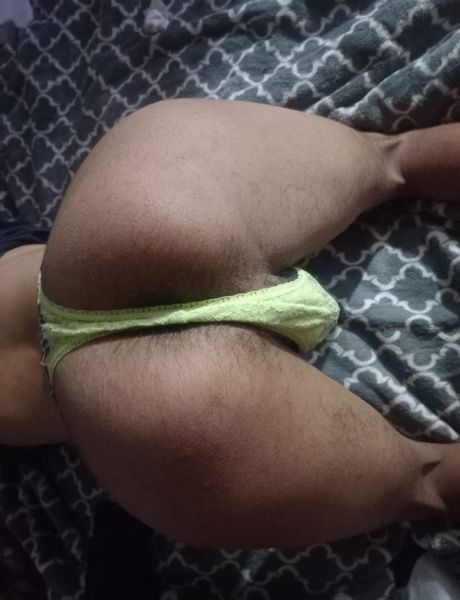 1200 x hora me ubico en la zona sur de la cuidad, me gusta la lenceria, las faldas y tops. 
Chica trans, sumisa, delgada, morena, alta, cabello a los hombros, cara delgada, ojos rasgados, labios gruesos.