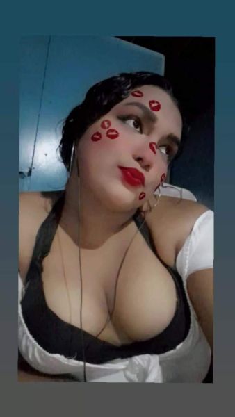 Hola Amores Soy Una Chica Trans Dispuesta A Complacerte💞 Caliente ,Extrovertida , Carismatica , Complaciente 💯💯 
