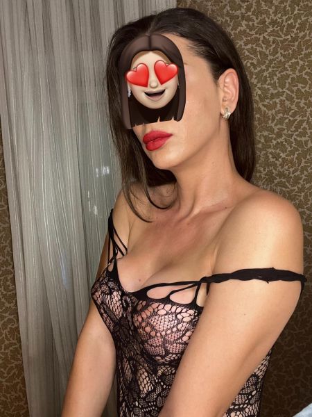 Hello, I'm Arya, I live on the Anatolian side of Istanbul. I have my meetings at my own home and in hotels. I can be active or passive if you want. I'm interested if you're clean, you'll be satisfied. For me, continuity is essential, kisses.