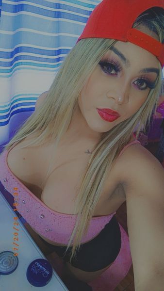 Hola soy una nenita trans Sumisa activa y pasiva 
Ven y disfruta d mejor placer a mi lado soy toda una diosa en el sexo te complazco en todo 