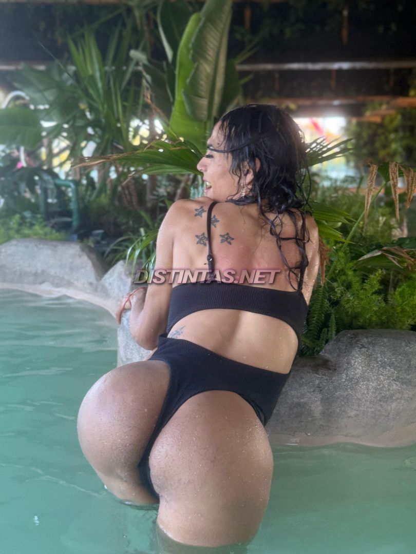 Isabella Hot