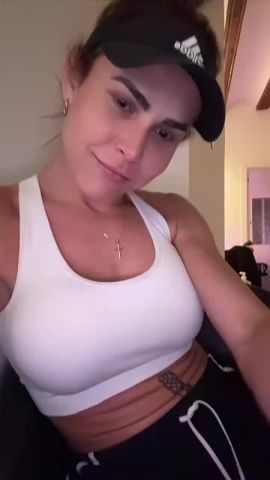 Leona