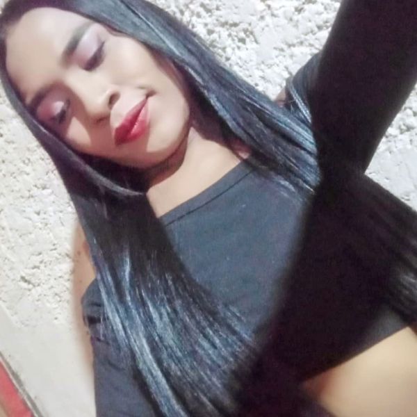 Aquí Orany Silva una chica súper cariñosa 🥰 me gusta conocer me gusta salir no soy complicada solo gente seria para mas información lleguén al privado gracias 😘😘