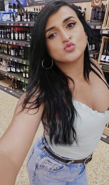 Dominant party brazilian ts girl with big cock

Hi, my loves, I'm Allana, a delicate, affectionate, here to fulfill all your sexual and erotic fantasies that come to your mind. Natural French kisses, mutual blowjobs. Write me to enjoy good sex you.