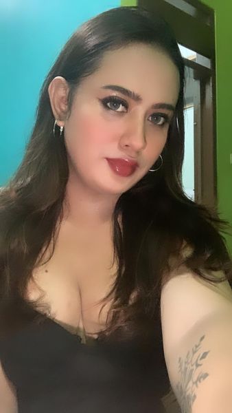 Hello

Iam shemale escort touch down in Bandung
I have service
Kissing, licking, sucking and fucking
U want call me
+62 87860264226
See u
Seuhah