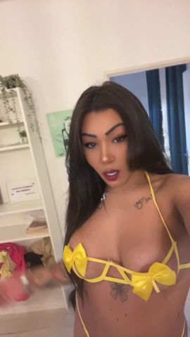 Nicole maia
