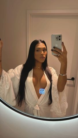 Thayna beautiful trans