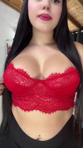 Paulina Hot