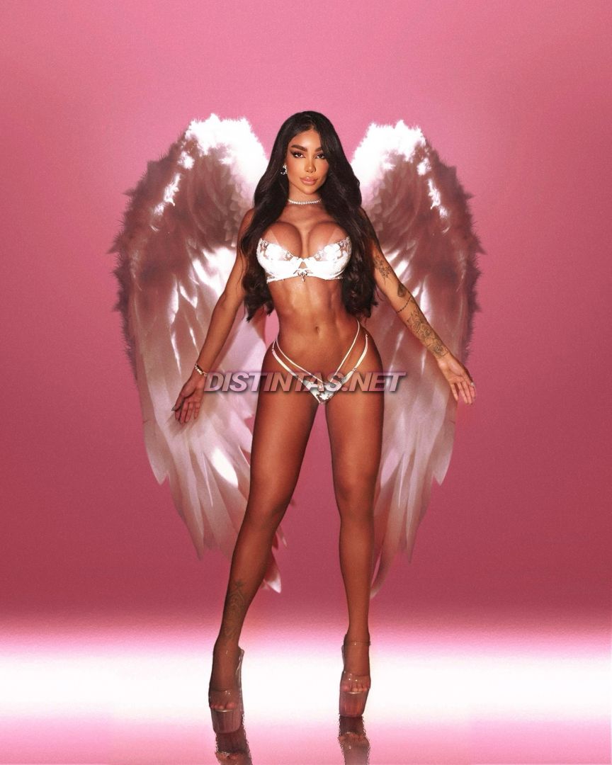 Yasmin Andrade XXL