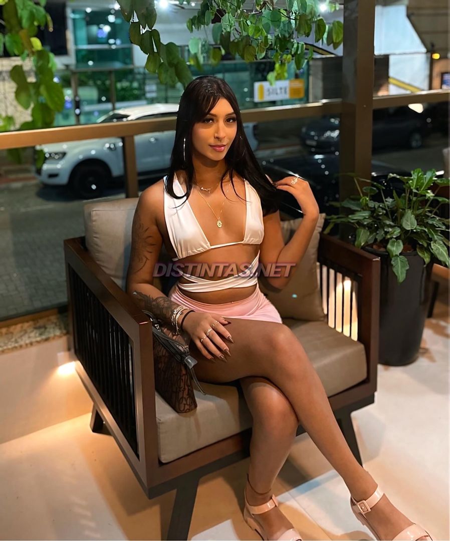 Ninfa Lari 