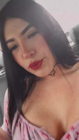 Nicole 
