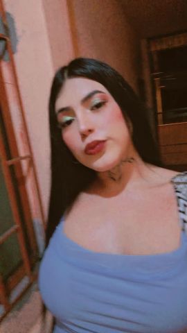 Nicole 