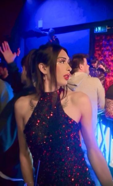 Hi im Kayla Li 
 ladyboy transgender living in İstanbul Europian side
182 66 24yrs old 
Without any problem can be both top and bottom (more top 20cm)
Contact me via whatsapp to make your fantasies come true😈
İ do outcall only and virtual sex🫦
Sanal ve reel görüşmeler😘