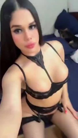 DAYANA FOX