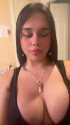 DAYANA FOX