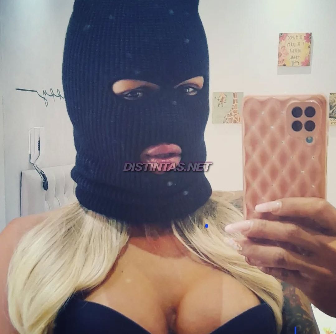 SAHAR COCHONNE