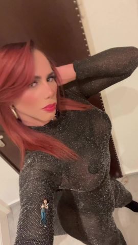 Samantha Hot