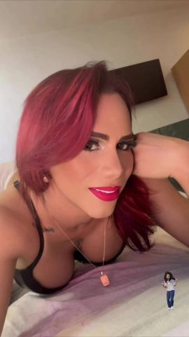 Samantha Hot