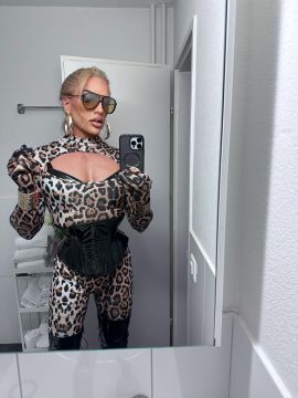Sabrina Bombon