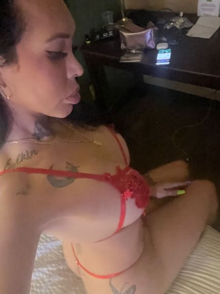 Available now  💯💯💯💯💯

100% REAL EJACULATION PHOTOS 

CAMILA BARCO Trans top or bottom uncomplicated for the first time  spectacular brunette as your body desires it with me you will find everything you want see and live a wonderful experience full oral sex and penetration in Poses

For more information you can send me a text since I use a translator and I only make trips to hotels or apartments by appointment.