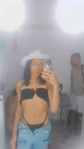 Mia