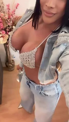 Alexandra Hernandez